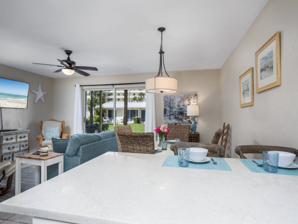 On Beach Siesta Key Vacation Condo Two Bedrolom Sleeps 8
